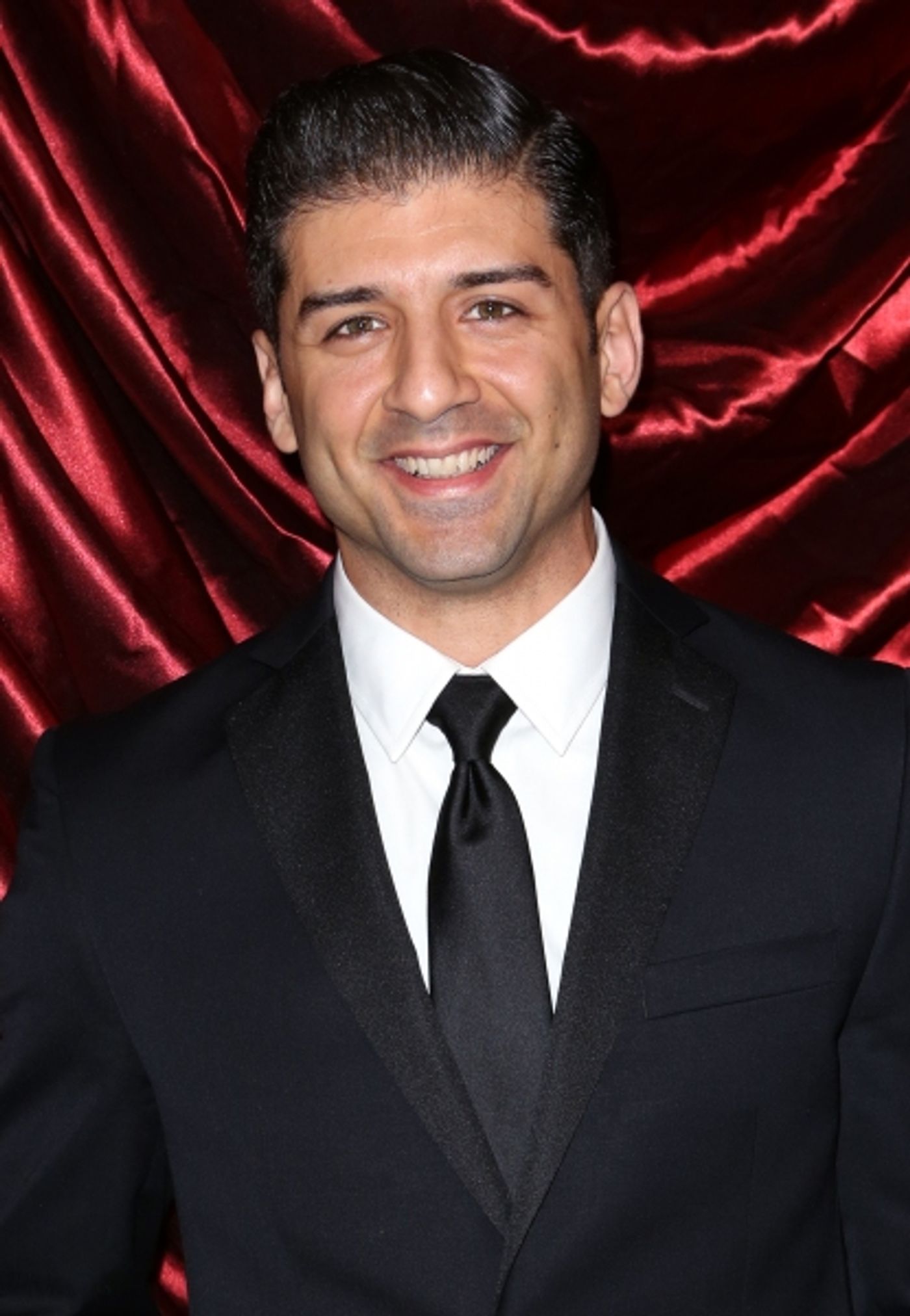 Photo Coverage: Inside Theatre Arrivals for A GENTLEMAN'S GUIDE TO LOVE AND MURDER  Image