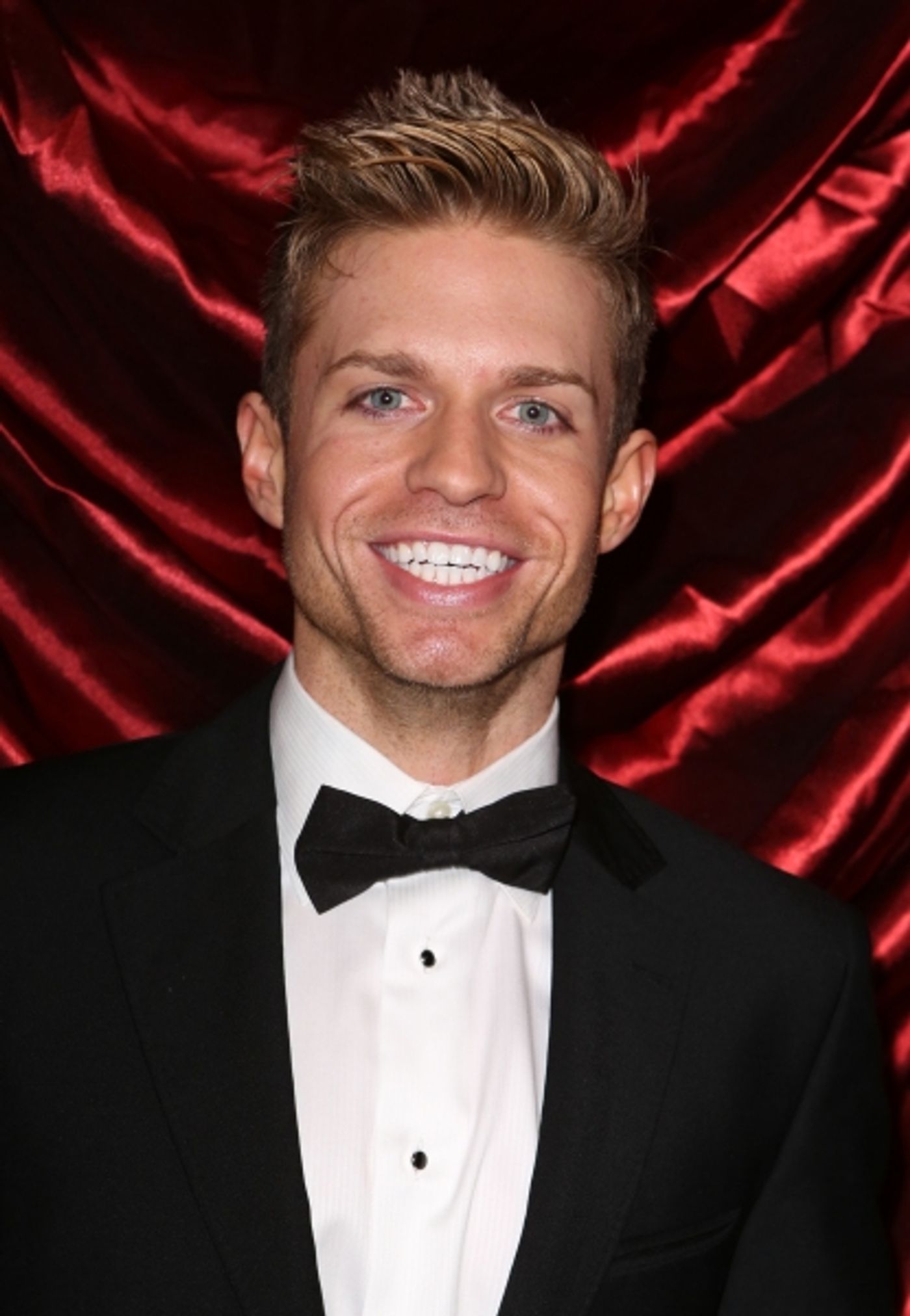 Photo Coverage: Inside Theatre Arrivals for A GENTLEMAN'S GUIDE TO LOVE AND MURDER  Image