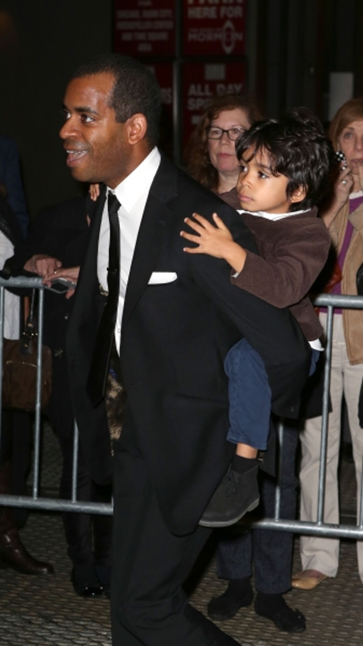 Photo Coverage: Inside Theatre Arrivals for A GENTLEMAN'S GUIDE TO LOVE AND MURDER  Image