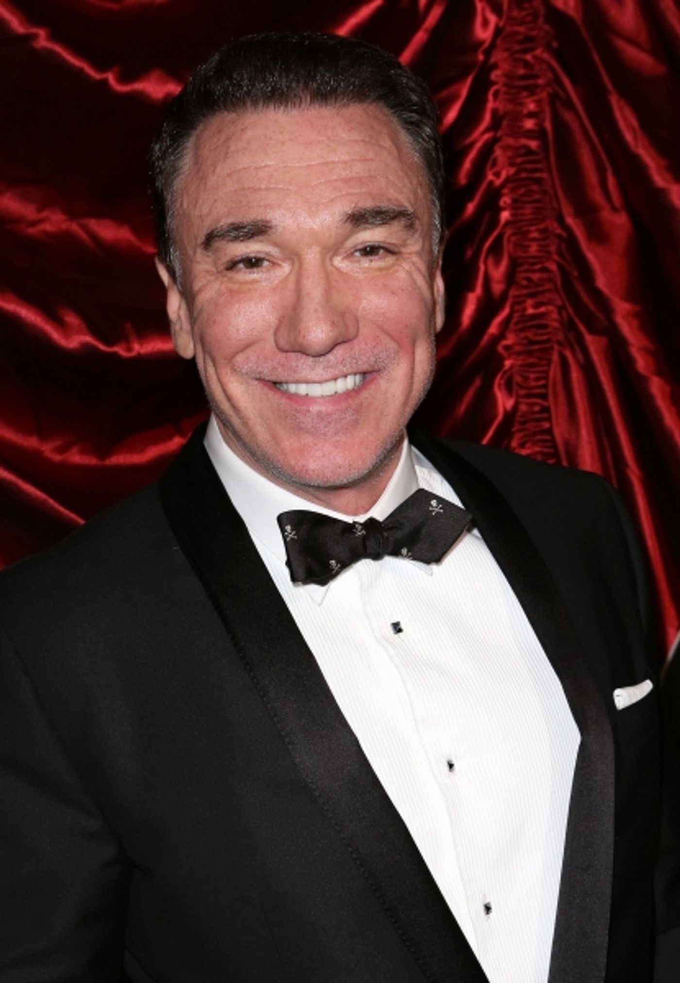 Photo Coverage: Inside Theatre Arrivals for A GENTLEMAN'S GUIDE TO LOVE AND MURDER  Image