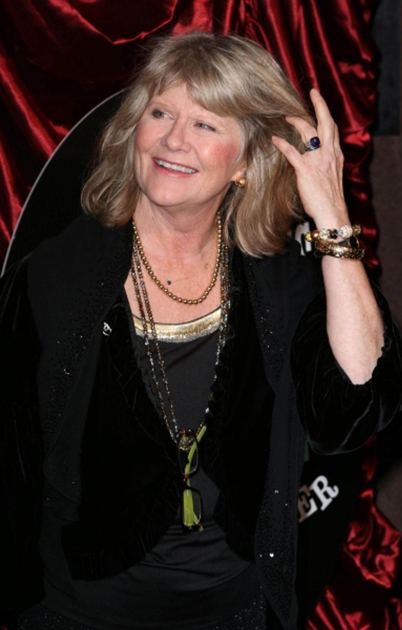 Photo Coverage: Inside Theatre Arrivals for A GENTLEMAN'S GUIDE TO LOVE AND MURDER  Image