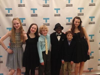 Sophie Thatcher, Tessa Newman, Gabriel Stern, Noah Patton, Killian Hughes and Peyton  Photo