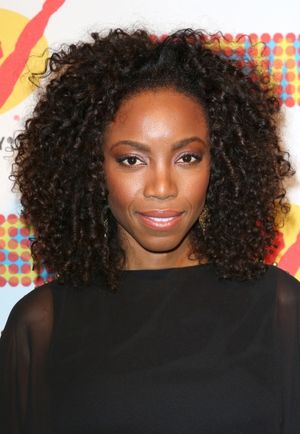 Heather Headley   Photo