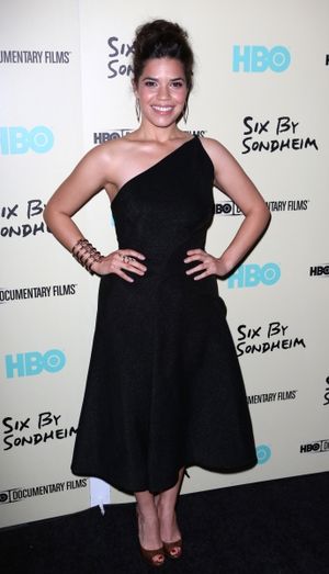 America Ferrera  Photo