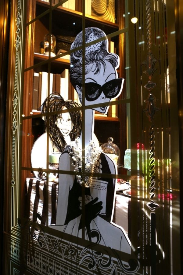 Whoopi Goldberg and Audrey Hepburn  Photo