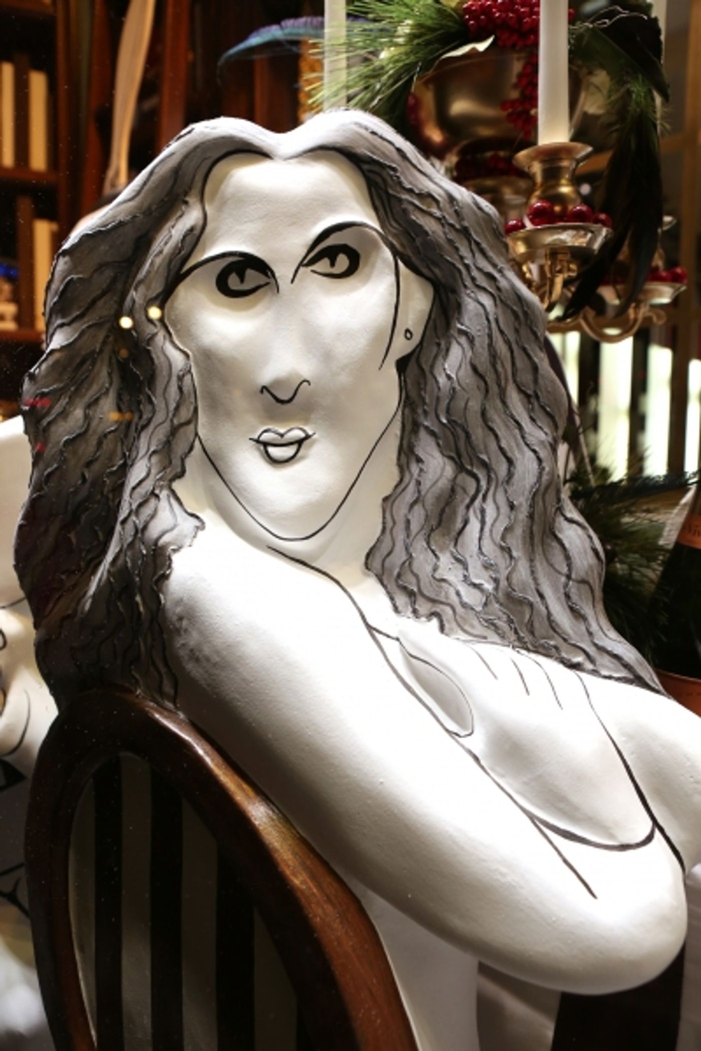 Photo Coverage: Henri Bendel Unveils HIRSCHFELD SPECTACULAR Window Exhibit  Image