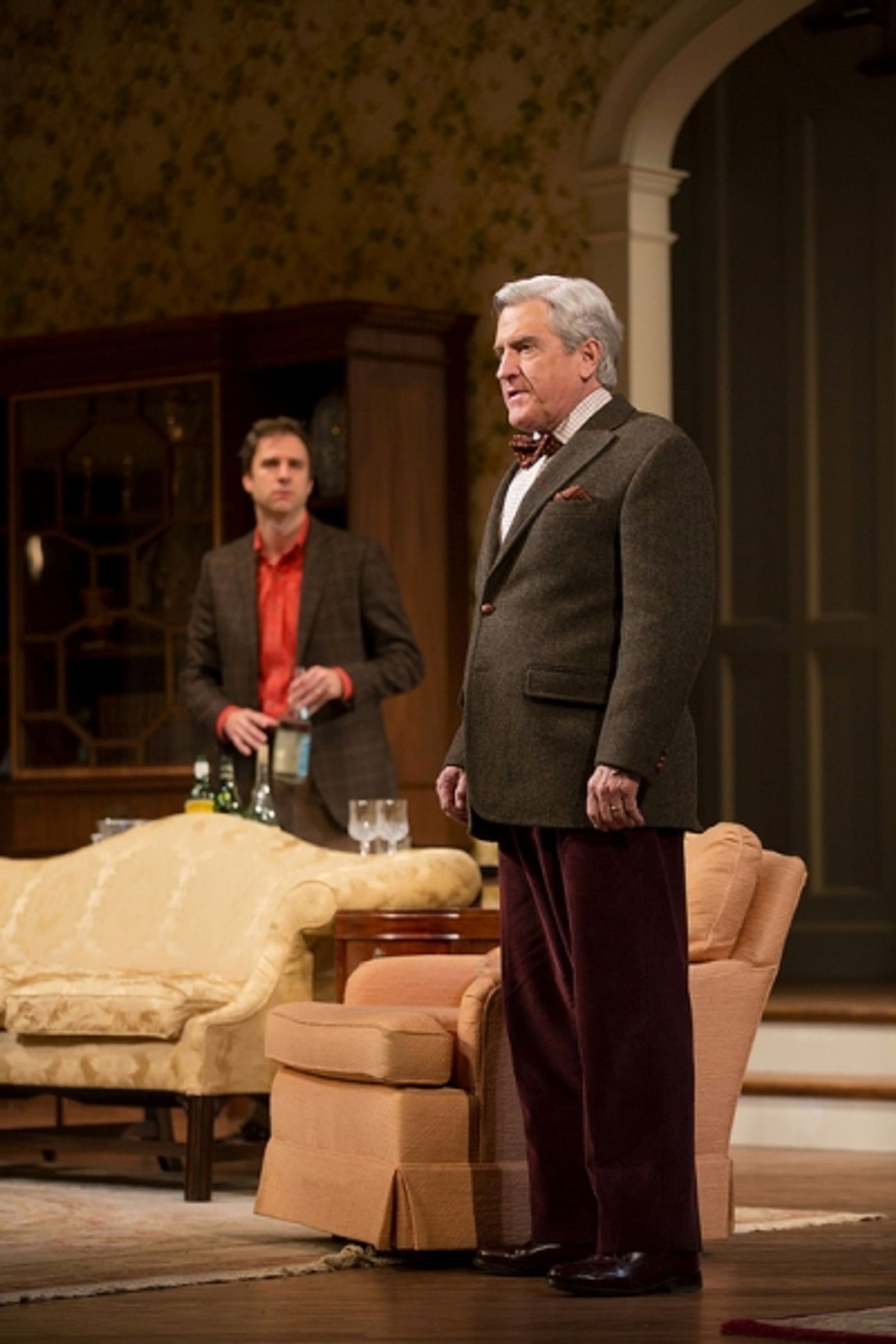 Photo Flash: First Look at James Waterston, Maureen Anderman and More in Huntington's THE COCKTAIL HOUR Image