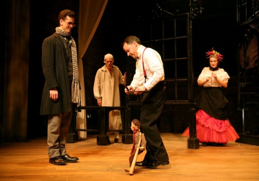 Photo Flash: First Look at Peter Bradbury and More in A CHRISTMAS CAROL Off-Broadway Image