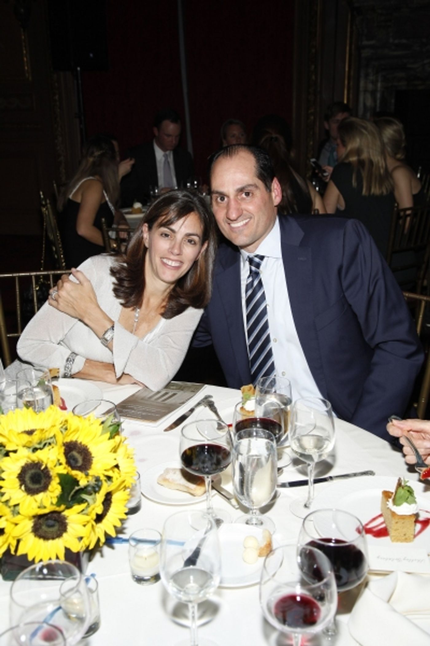 Photo Flash: Joan Rivers, Kelly Rutherford & More Attend NYSPCC's Wine Dinner Image