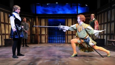 Maggie Lou Rader as Viola and Justin McCombs as Sir Andrew  Photo