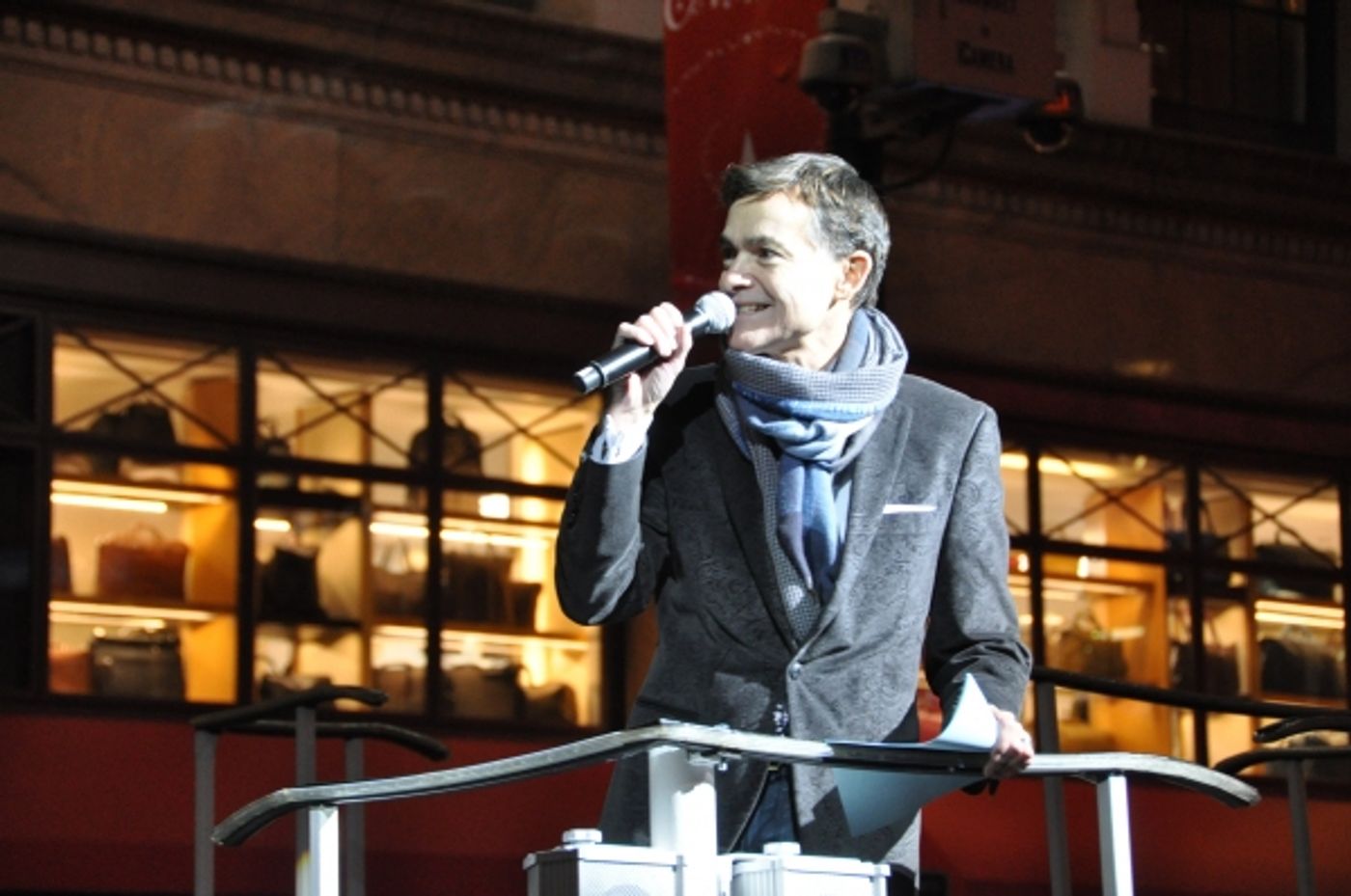 Photo Coverage: Rebecca Luker, Laura Osnes & More Perform at Macy's Christmas Windows Unveiling Image