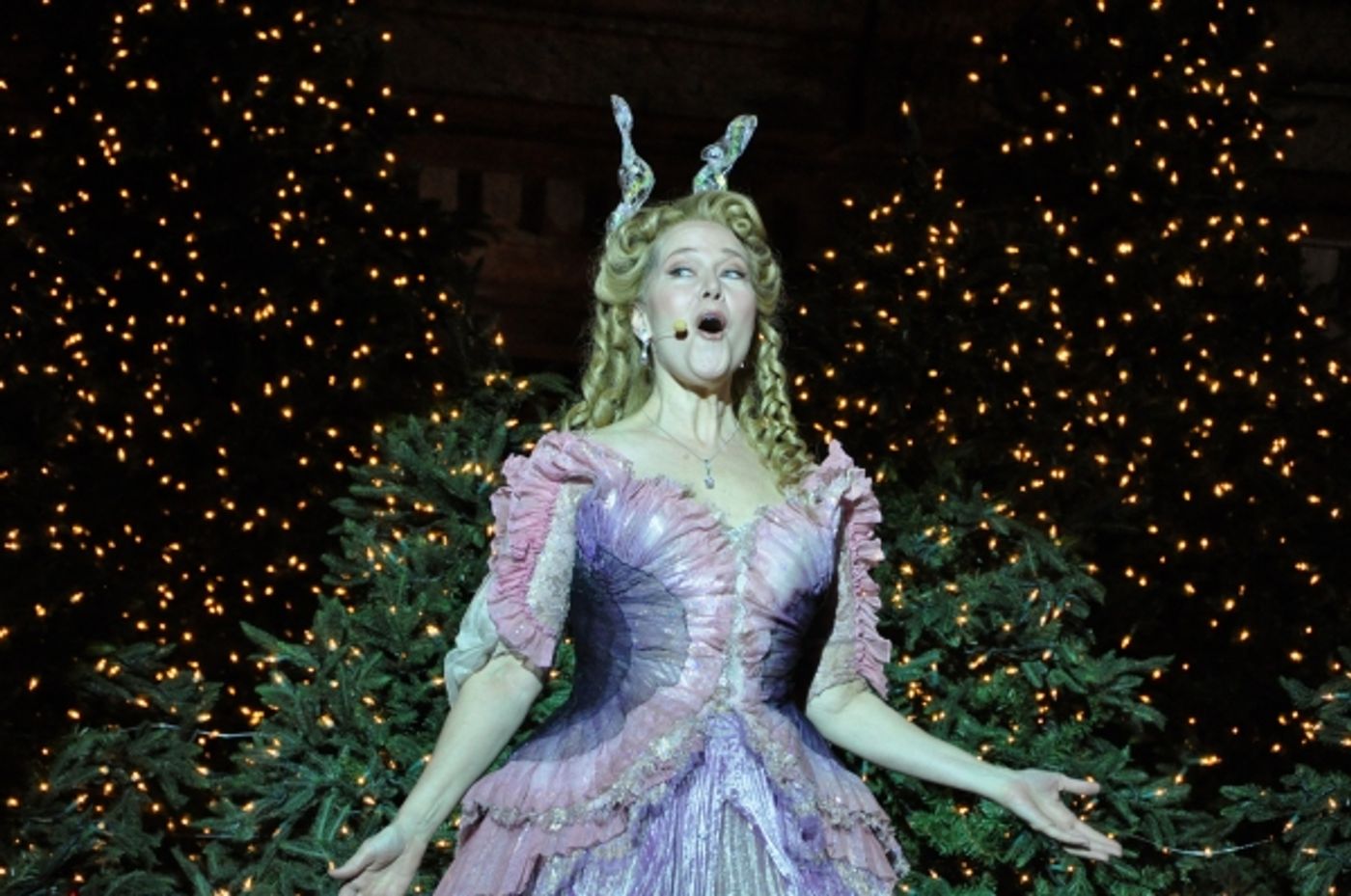 Photo Coverage: Rebecca Luker, Laura Osnes & More Perform at Macy's Christmas Windows Unveiling  Image