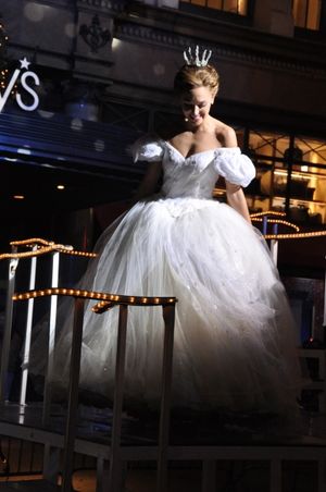 Laura Osnes @ BroadwayWorld Laura Osnes Photo