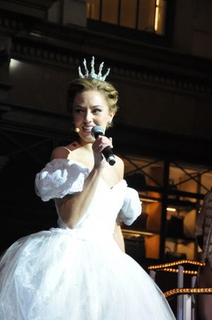 Laura Osnes @ BroadwayWorld Laura Osnes Photo