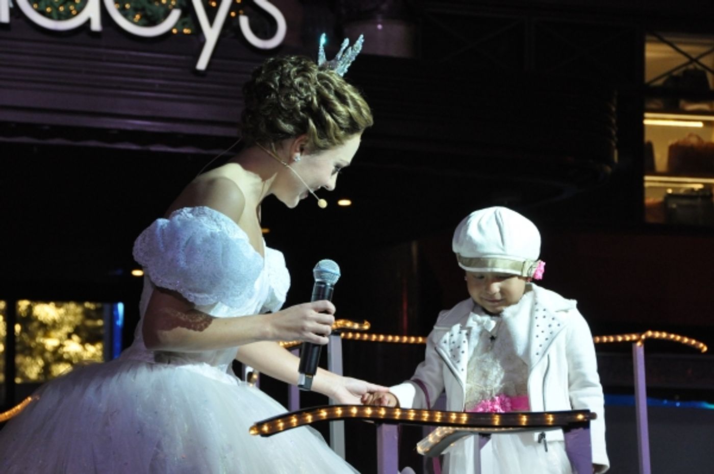 Photo Coverage: Rebecca Luker, Laura Osnes & More Perform at Macy's Christmas Windows Unveiling Image