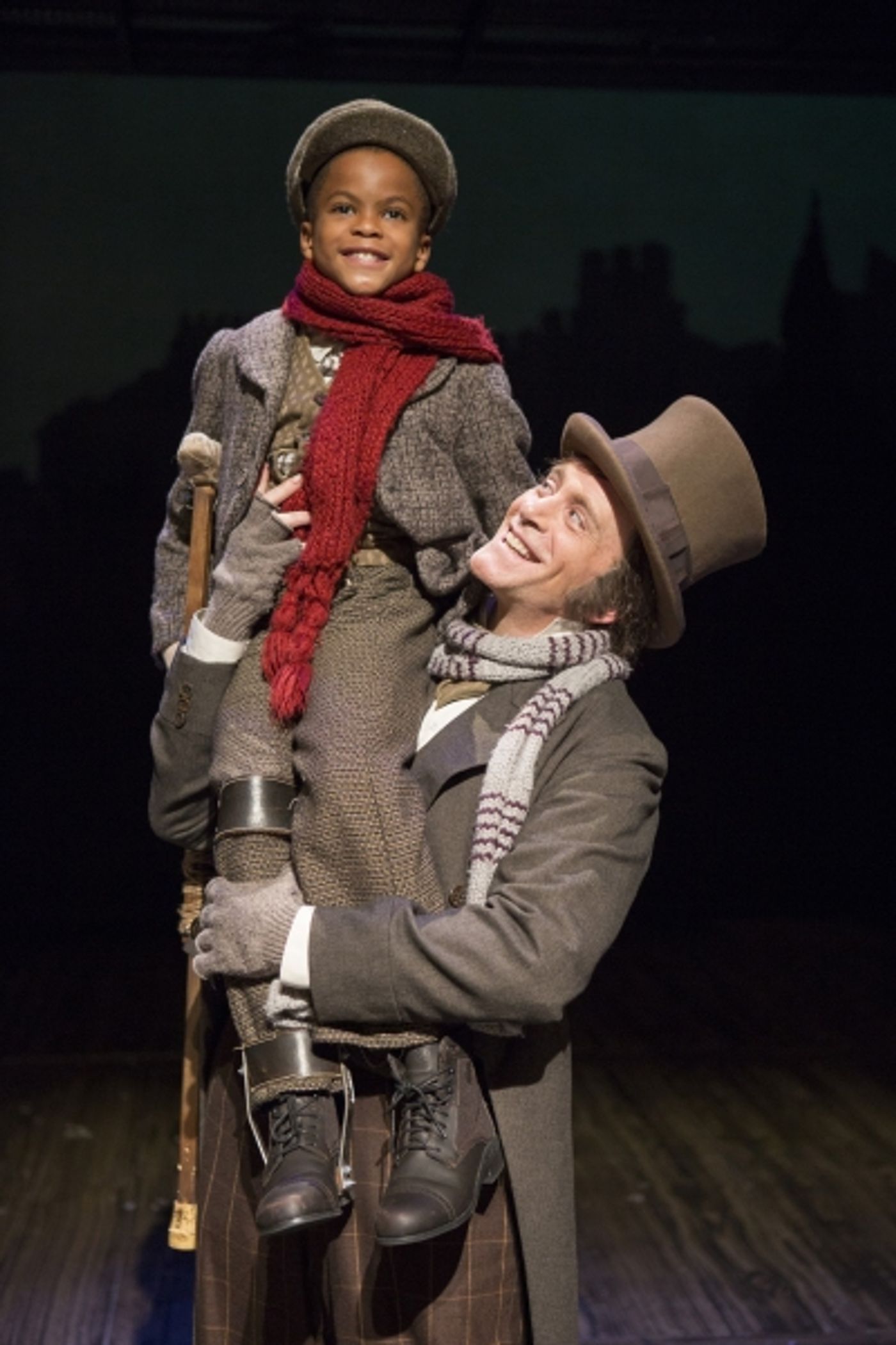 Photo Flash: First Look at A CHRISTMAS CAROL at Ford's Theatre Image