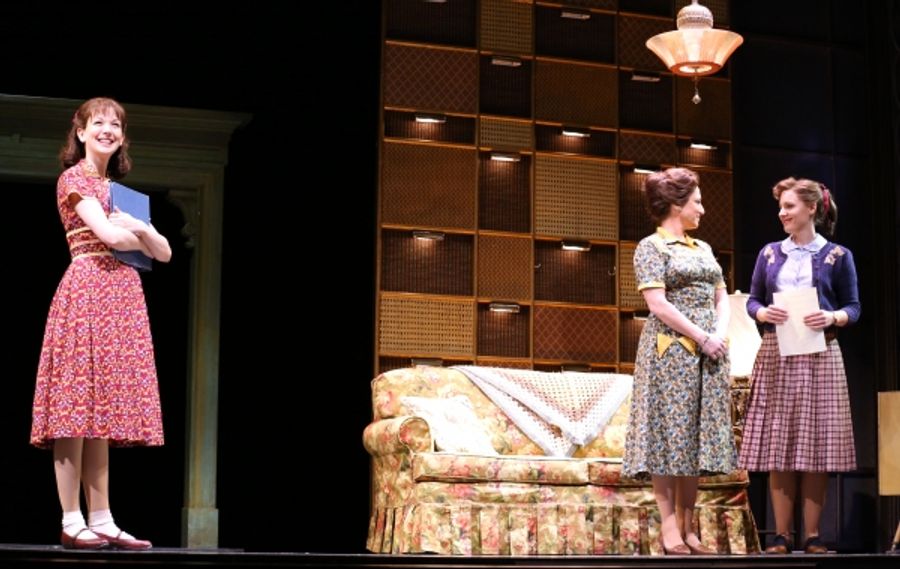 Photo Coverage: Sneak Peek at Jessie Mueller and More in BEAUTIFUL: THE CAROLE KING MUSICAL! Image