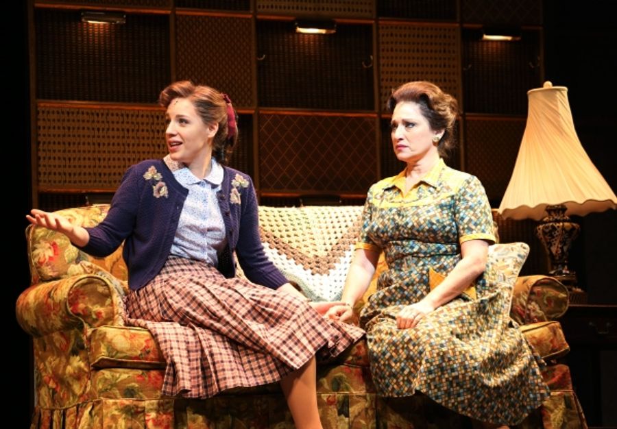 Photo Coverage: Sneak Peek at Jessie Mueller and More in BEAUTIFUL: THE CAROLE KING MUSICAL! Image