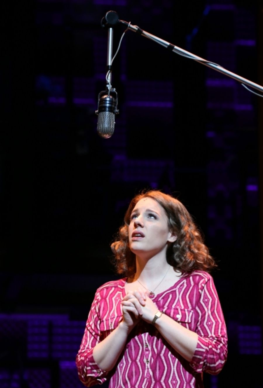 Photo Coverage: Sneak Peek at Jessie Mueller and More in BEAUTIFUL: THE CAROLE KING MUSICAL! Image