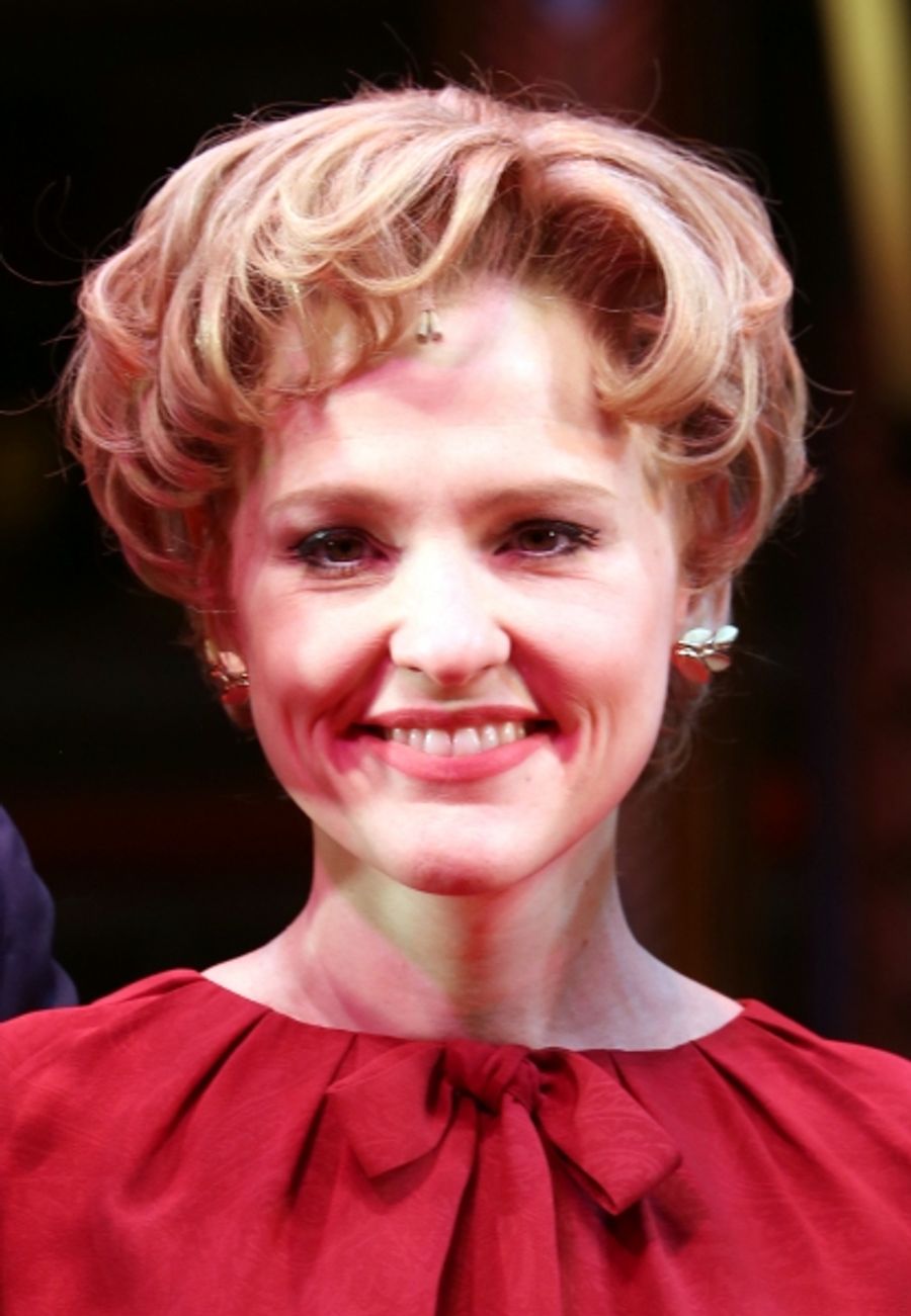 Photo Coverage: Sneak Peek at Jessie Mueller and More in BEAUTIFUL: THE CAROLE KING MUSICAL! Image