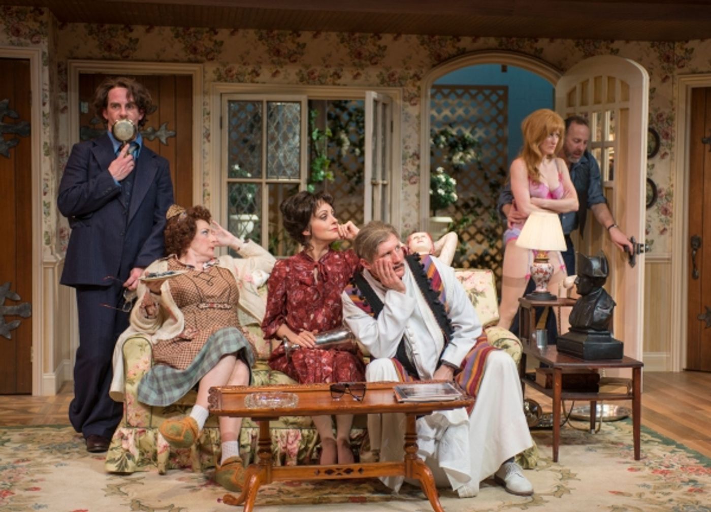 Photo Flash: First Look at Milwaukee Rep's NOISES OFF Photo Flash: First Look at Milwaukee Rep's NOISES OFF Image