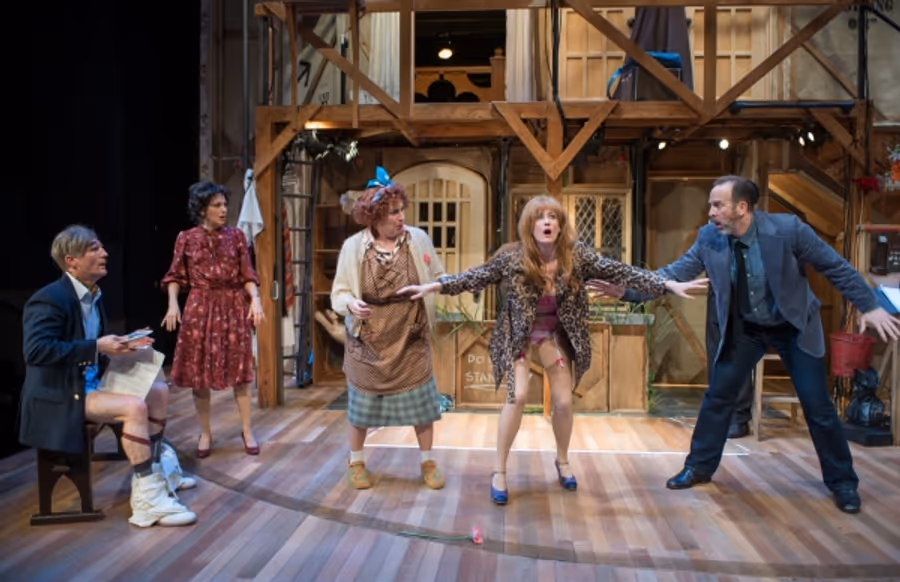 Photo Flash: First Look at Milwaukee Rep's NOISES OFF Image