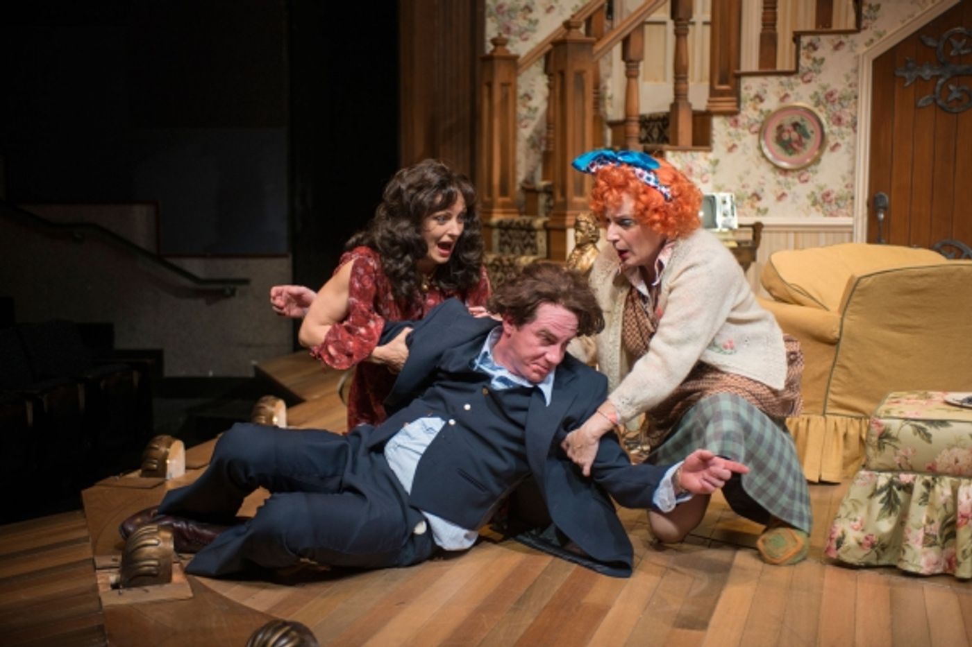Photo Flash: First Look at Milwaukee Rep's NOISES OFF Photo Flash: First Look at Milwaukee Rep's NOISES OFF Image