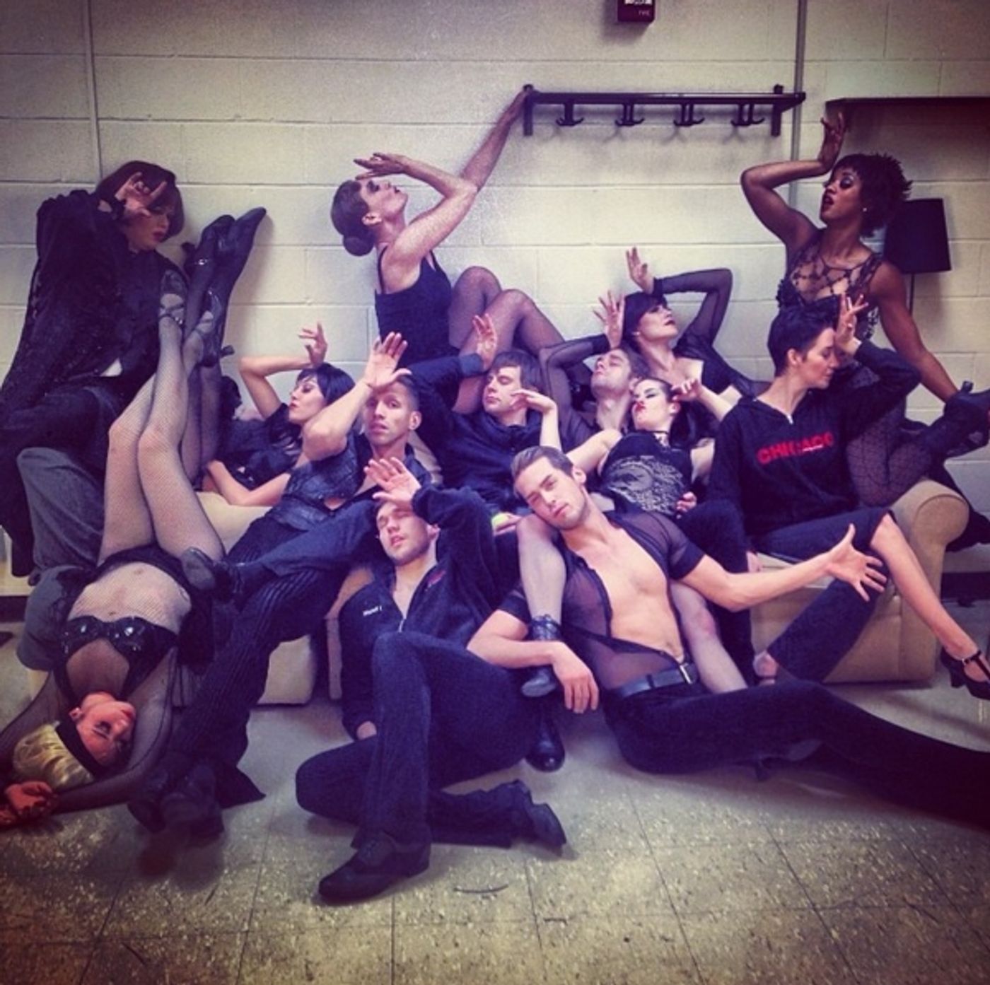 Photo Flash: Saturday Intermission Pics - Nov. 23 - Part 2 - First SIP from Broadway-Bound ALADDIN; CINDERELLA, CHICAGO National Tour & More!  Image