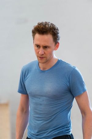 Tom Hiddleston Photo