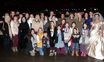 Laura Osnes and Santino Fontana with ''Duck Dynasty''  The Robertson Family Photo