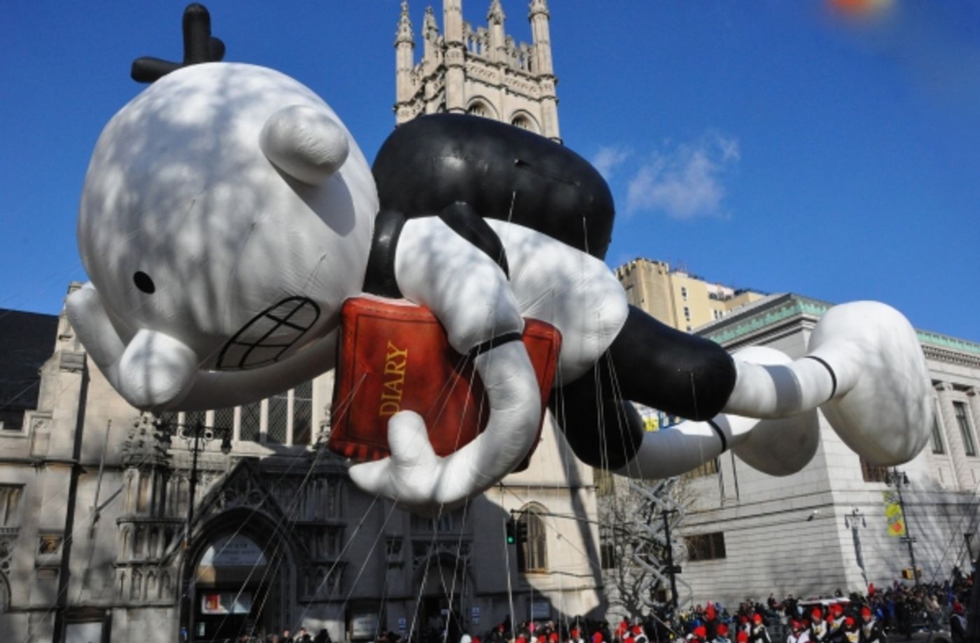 Photo Coverage: Hilty, Chenoweth & More at Macy's 87th Annual Thanksgiving Day Parade  Image