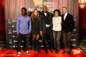 Ibu Cristina Llorente, David Comrie, Damaris Martinez y Esteban Oliver Photo