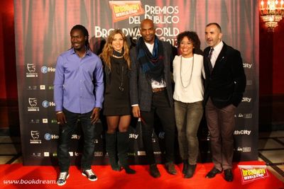 Ibu Cristina Llorente, David Comrie, Damaris Martinez y Esteban Oliver Photo