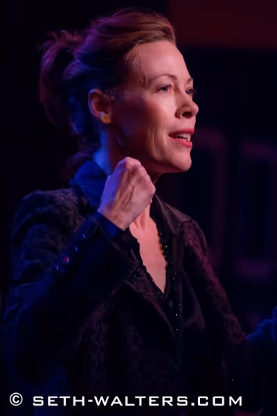 Veanne Cox Photo