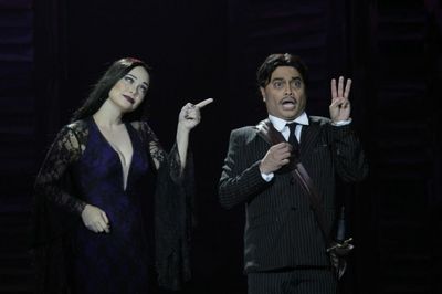 Eula Valdes as Morticia, Arnell Iganacio as Gomez Photo