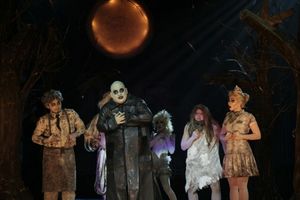 (Center) Jamie Wilson as Uncle Fester Photo