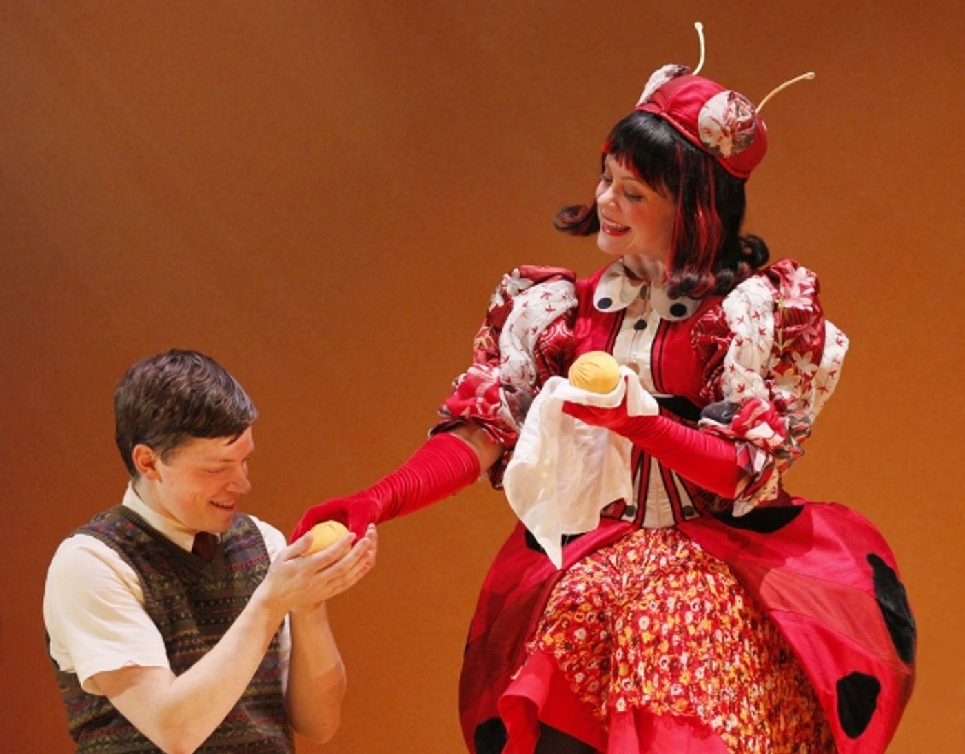 Photo Flash: First Look at Mike Spee, Kendra Kassebaum & More in JAMES AND THE GIANT PEACH World Premiere! Image