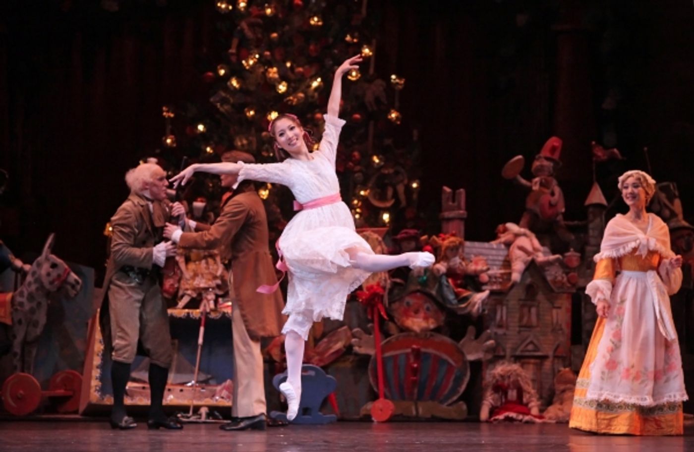 Photo Flash: Houston Ballet's THE NUTCRACKER Rings in Holiday Season  Image