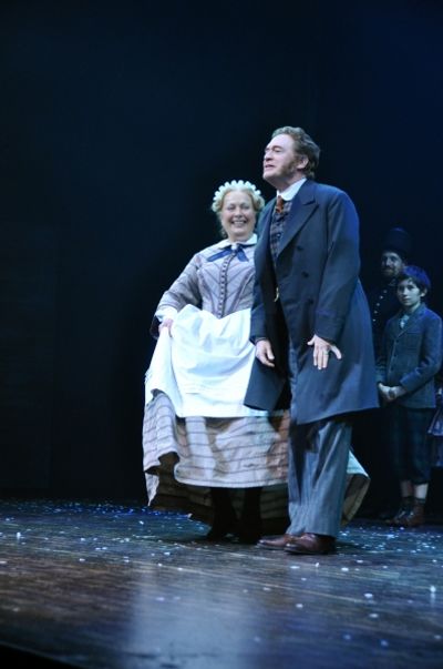 Barbara Marineau and David Hess Photo