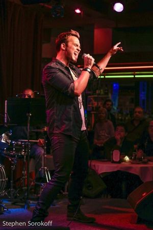 Cheyenne Jackson Photo