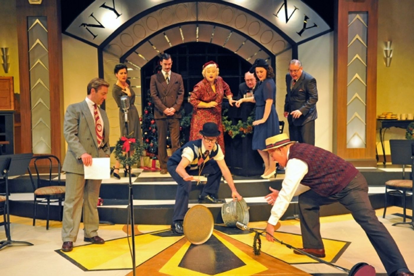Photo Flash: First Look at Sierra Rep's IT'S A WONDERFUL LIFE: A LIVE RADIO PLAY, Now Playing  Image