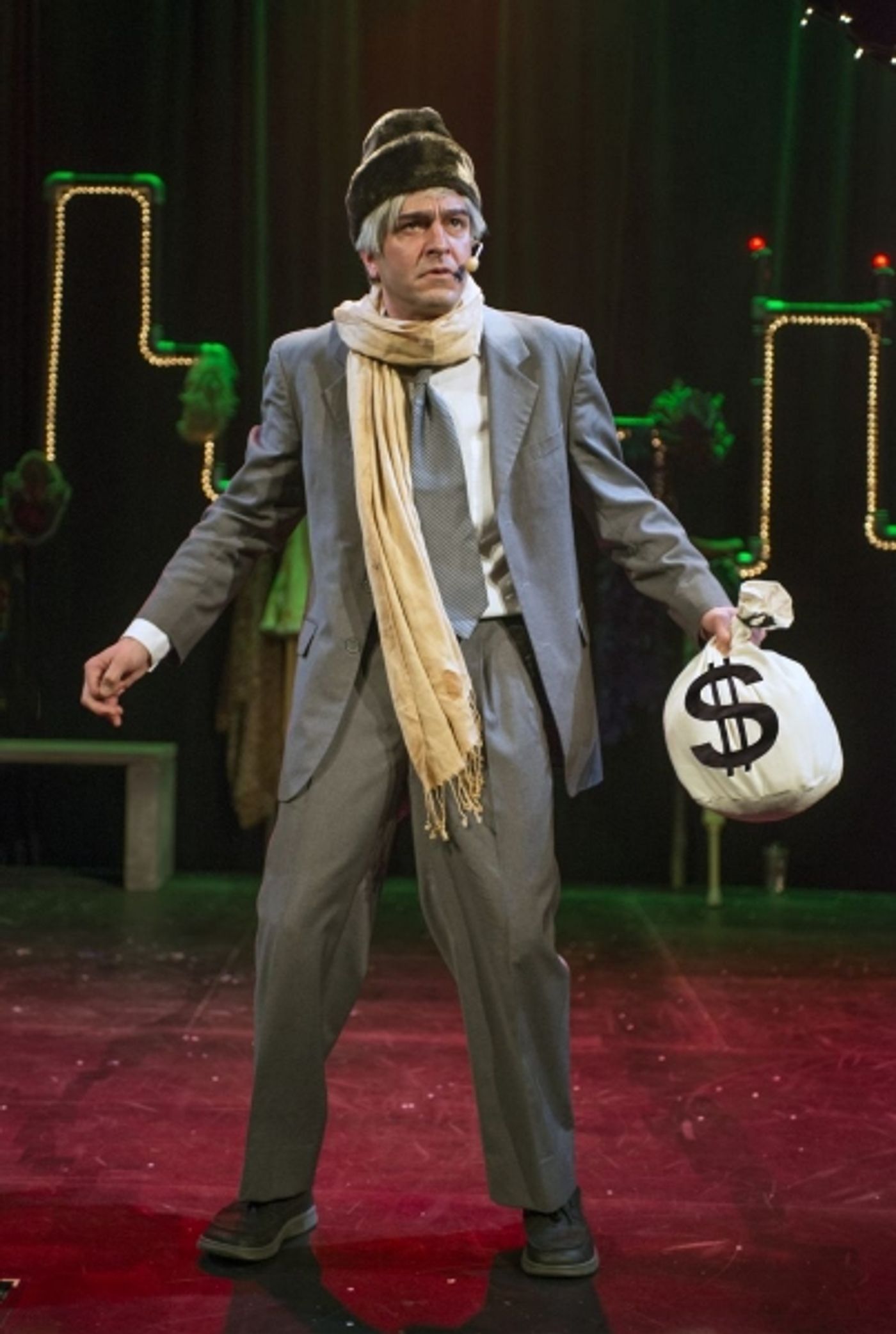 Photo Flash: First Look at Chicago Shakespeare's A Q BROTHERS' CHRISTMAS CAROL  Image
