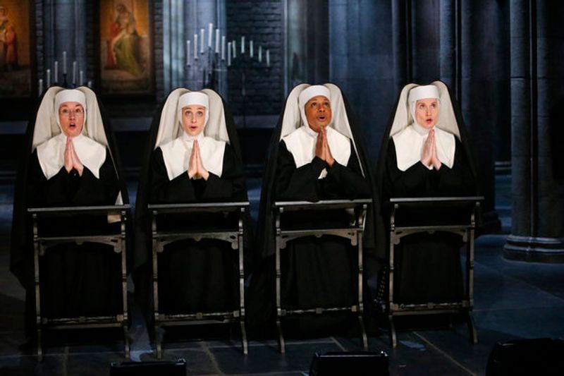 Exclusive Photo Flash: The Hills Are Alive! Inside THE SOUND OF MUSIC's Dress Rehearsal with Carrie Underwood, Stephen Moyer & More Image