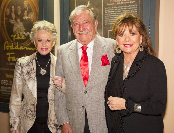 Tippi Hedren, Milt Larsen, Jay Johnson and Dawn Wells Photo