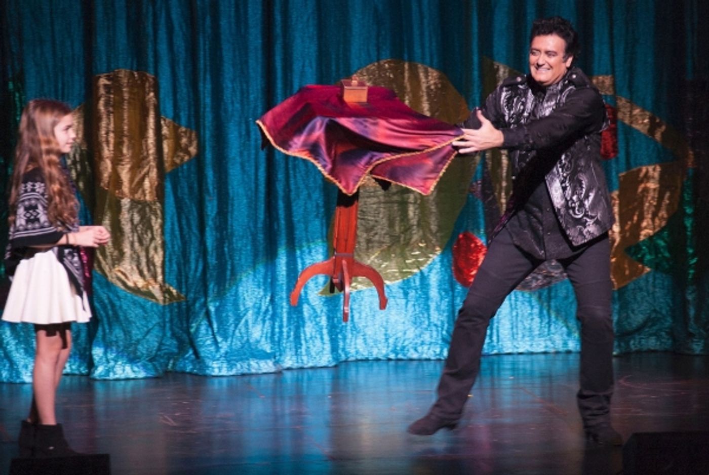 Photo Flash: Jay Johnson Hosts IT'S MAGIC! in Thousand Oaks  Image