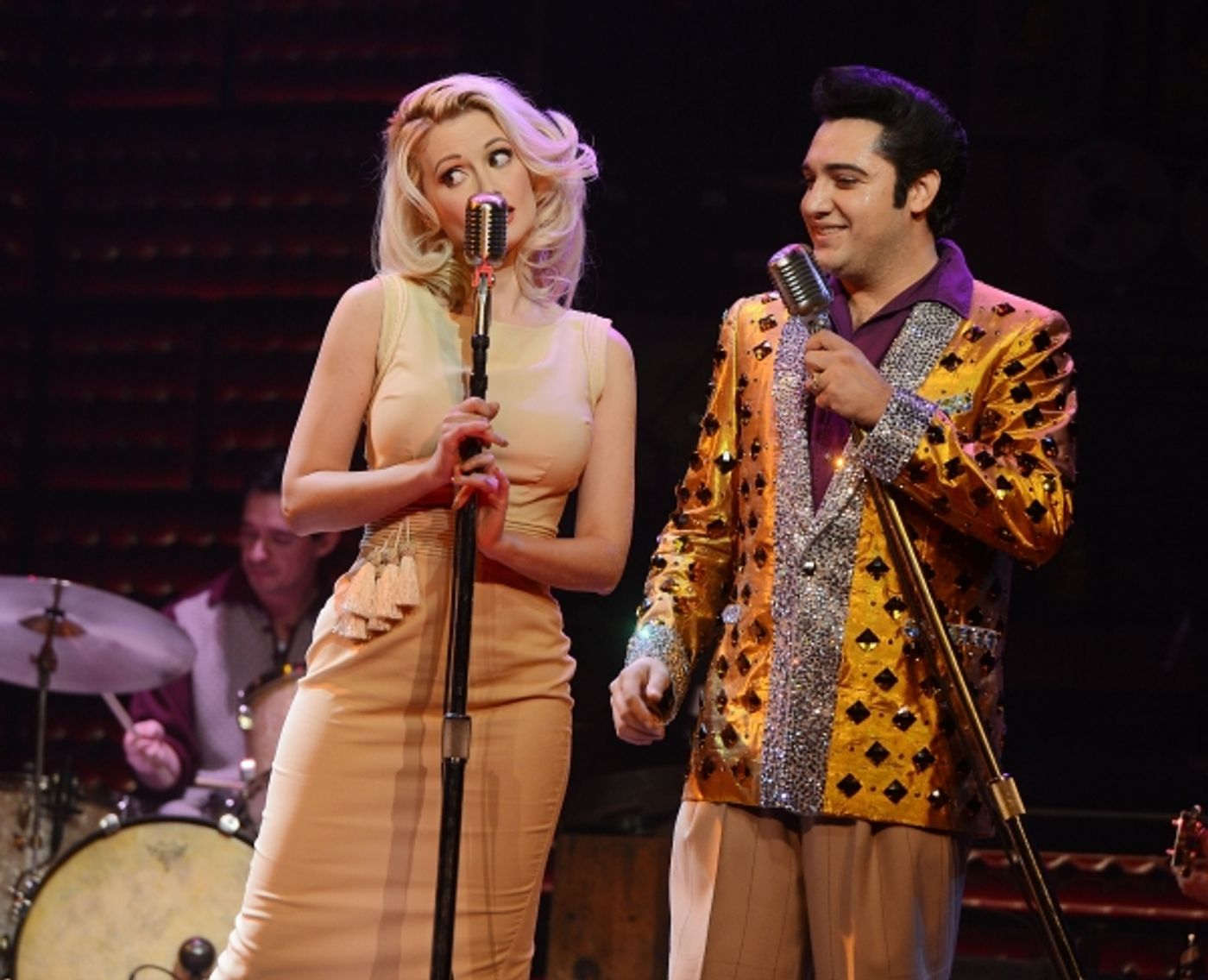 Photo Flash: Holly Madison Visits MILLION DOLLAR QUARTET in Las Vegas  Image