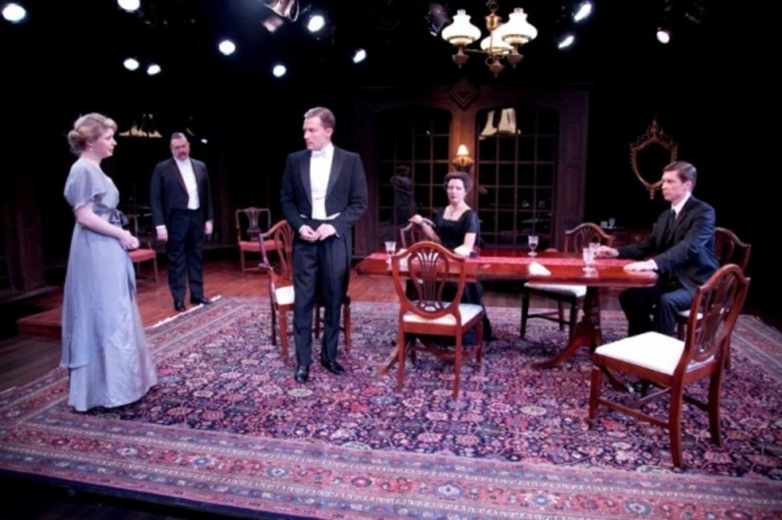 Photo Flash: First Look at Remy Bumppo's AN INSPECTOR CALLS — photo 3 of 8