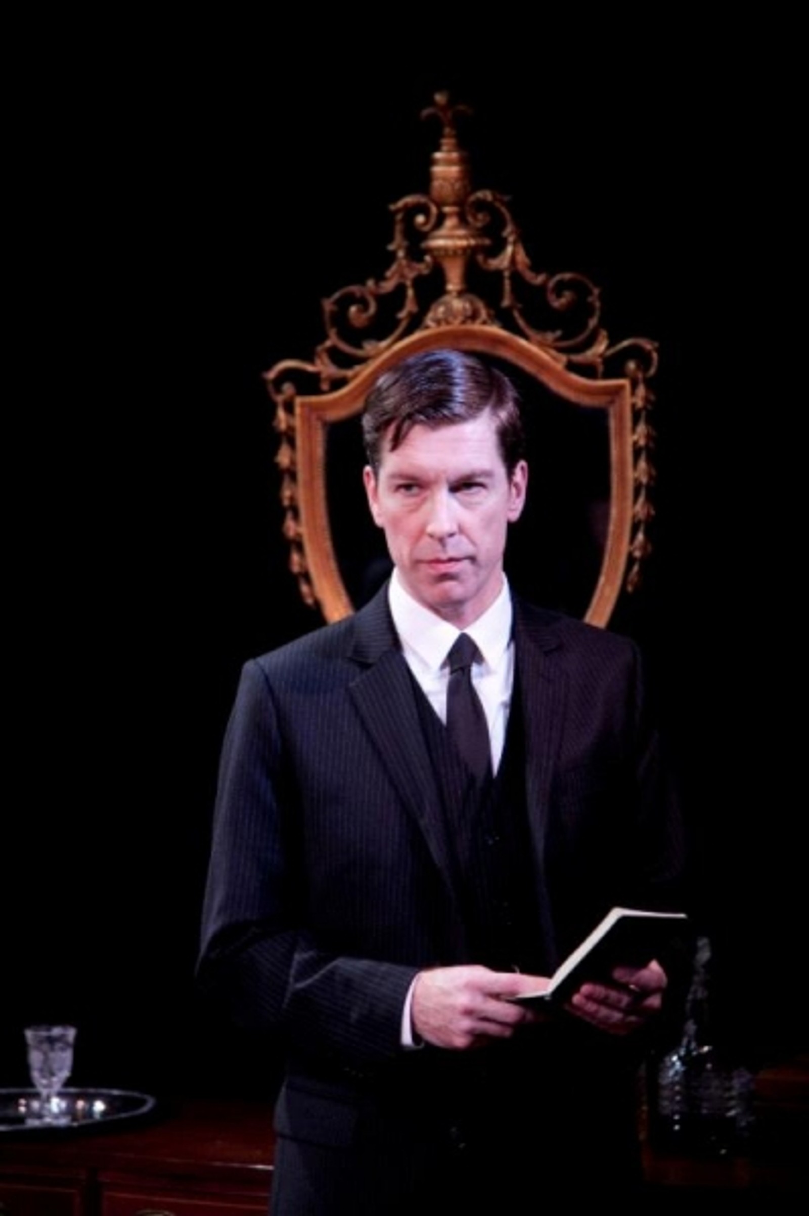 Photo Flash: First Look at Remy Bumppo's AN INSPECTOR CALLS — photo 6 of 8