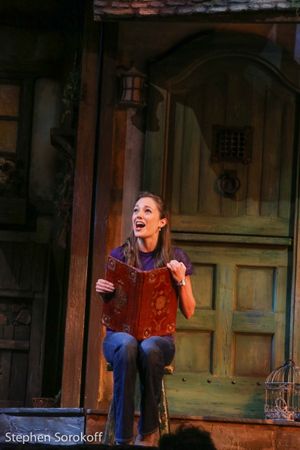 Laura Osnes @ BroadwayWorld Laura Osnes Photo