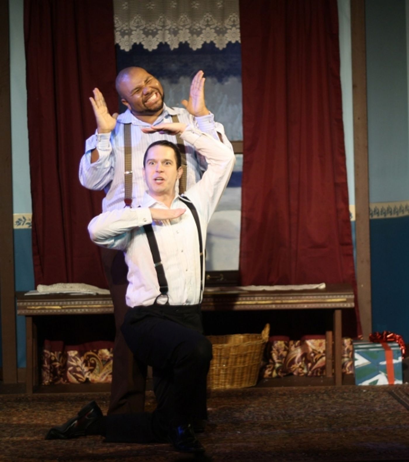 Photo Flash: First Look at Holiday Shows in Rep at Two Muses Theatre  Image